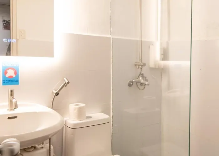 Accommodatie bij particulieren Homey And Cozey Poblacion Makati S01