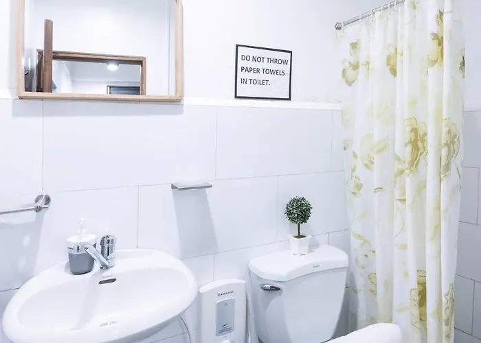 Homey And Cozey Poblacion Makati S01 Accommodatie bij particulieren Manilla